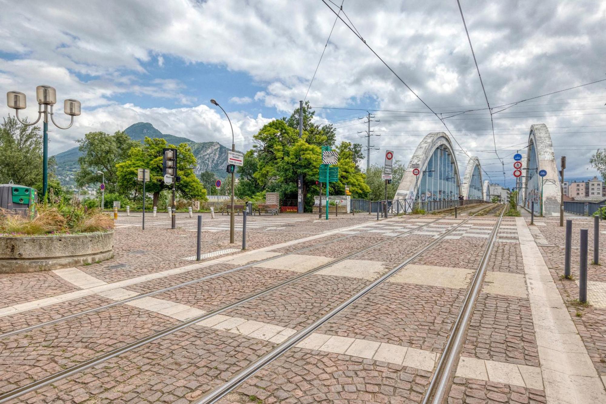 Апартаменти La Residentiel - Cea - Stmicro - Gare Fontaine  Екстер'єр фото